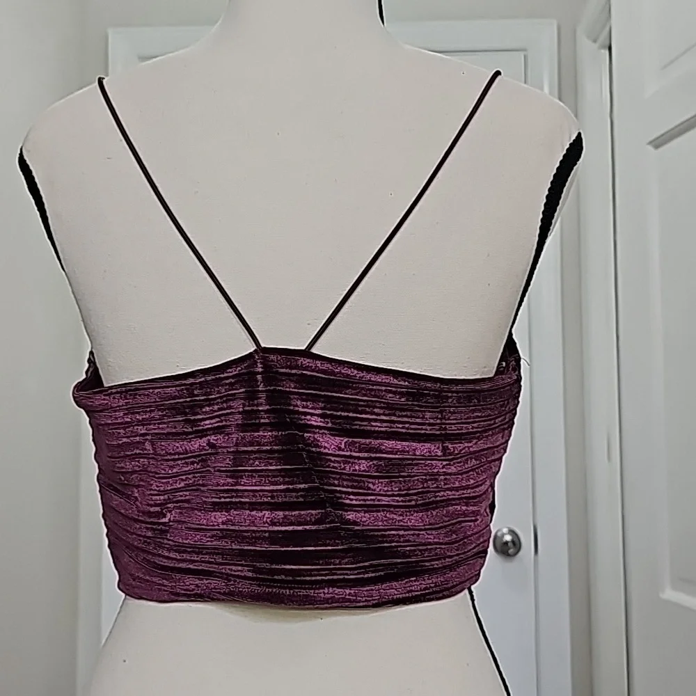 Wild Fable Cinched Front Velvet Ribbed Crop Top Size M - Picture 7 of 12